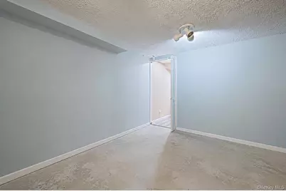 217 Abbington Court, Copiague, NY 11726 - Photo 39