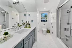 28 Old Field Ln, Great Neck, NY 11020 - Photo 25