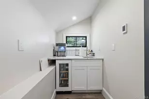 49 Clinton Rd, Bedford Hills, NY 10507 - Photo 17