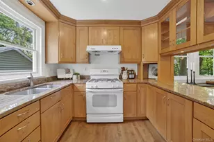 163 St Nicholas Ave, Bronxville, NY 10708 - Photo 15