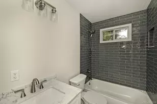 29 Bennett Ave, Huntington Station, NY 11746 - Photo 13