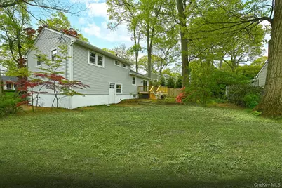 29 Bennett Avenue, Huntington Station, NY 11746 - Photo 23
