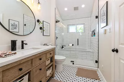 26 New York Avenue, Port Jefferson, NY 11776 - Photo 13