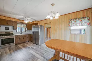 627 Carlls Path, Deer Park, NY 11729 - Photo 9