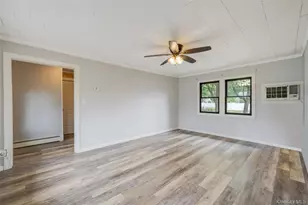 627 Carlls Path, Deer Park, NY 11729 - Photo 3