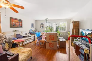 122-39 Long St, Jamaica, NY 11434 - Photo 3