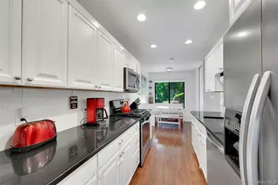 267 Martling Avenue, Tarrytown, NY 10591 - Photo 15