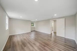 317 Haven Ave, Ronkonkoma, NY 11779 - Photo 17