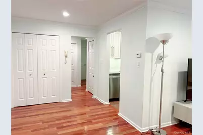 500 Central Park Avenue #117, Scarsdale, NY 10583 - Photo 3