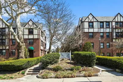 3 Greenridge Avenue #B8, White Plains, NY 10605 - Photo 1