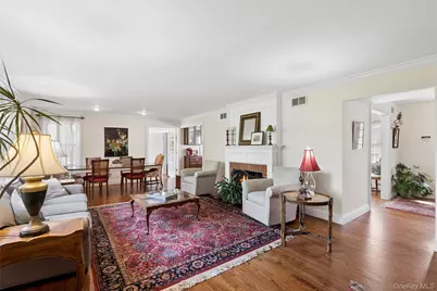 [Address not provided], Babylon, NY 11702 - Photo 13