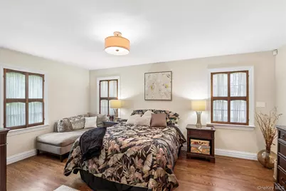 [Address not provided], Babylon, NY 11702 - Photo 21