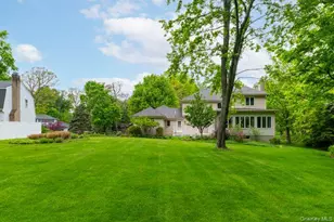 7 Fair Oaks Dr, Poughkeepsie, NY 12603 - Photo 5
