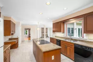 7 Fair Oaks Dr, Poughkeepsie, NY 12603 - Photo 17