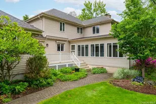 7 Fair Oaks Dr, Poughkeepsie, NY 12603 - Photo 3