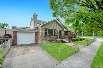 17504 50th Avenue, Fresh Meadows, NY 11365 - Photo 5