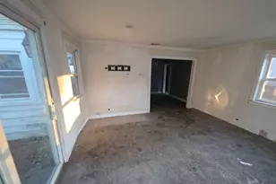 611 Lakeview Ave, Rockville Centre, NY 11570 - Photo 7