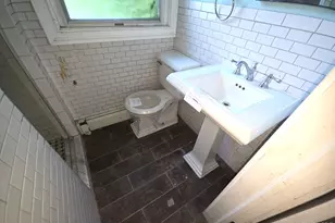 611 Lakeview Ave, Rockville Centre, NY 11570 - Photo 9