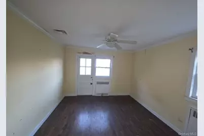 611 Lakeview Avenue, Rockville Centre, NY 11570 - Photo 15