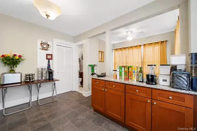 643 Warburton Avenue, Yonkers, NY 10701 - Photo 19