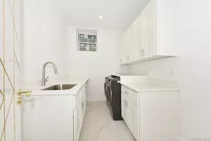 33 Parkway Dr, Roslyn Heights, NY 11577 - Photo 45