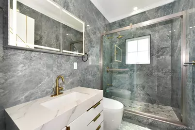 33 Parkway Drive, Roslyn Heights, NY 11577 - Photo 39