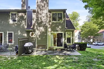601 Kensington Way, Mount Kisco, NY 10549 - Photo 13