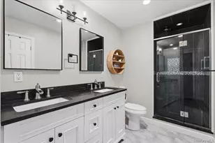 601 Kensington Way, Mount Kisco, NY 10549 - Photo 9