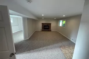 1657 Fairfax Ave, West Islip, NY 11795 - Photo 11