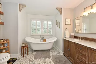 129 Commonwealth Ave, Massapequa, NY 11758 - Photo 25