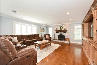 129 Commonwealth Avenue, Massapequa, NY 11758 - Photo 19