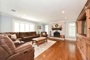 129 Commonwealth Ave, Massapequa, NY 11758 - Photo 19