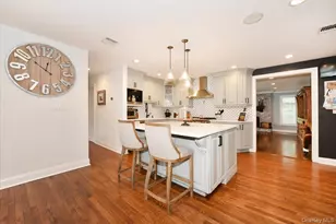 129 Commonwealth Ave, Massapequa, NY 11758 - Photo 17