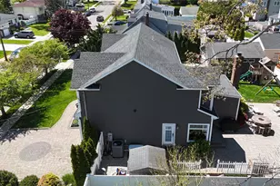 129 Commonwealth Ave, Massapequa, NY 11758 - Photo 45