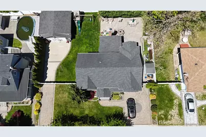 129 Commonwealth Avenue, Massapequa, NY 11758 - Photo 49