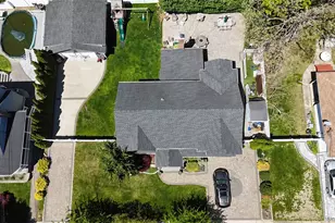 129 Commonwealth Ave, Massapequa, NY 11758 - Photo 49