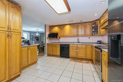 54 College Hills Drive, Farmingville, NY 11738 - Photo 11