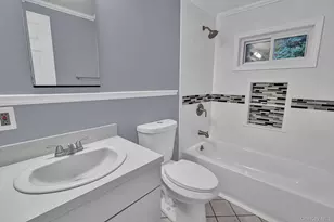 54 College Hills Dr, Farmingville, NY 11738 - Photo 13
