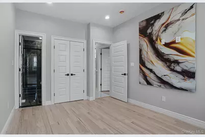 2105 Hoffman Avenue, Elmont, NY 11003 - Photo 15