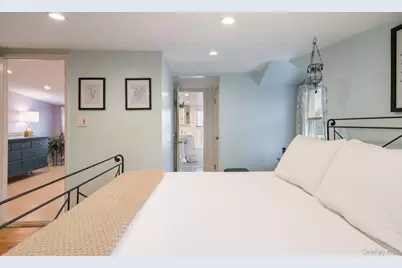 82 Nottingham Avenue, Valley Stream, NY 11580 - Photo 9
