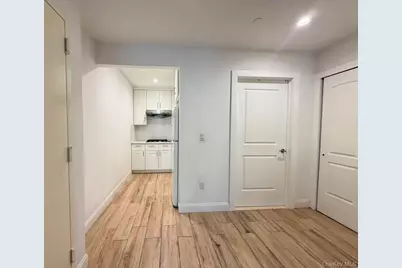 136-20 Booth Memorial Avenue #3K, Flushing, NY 11355 - Photo 7