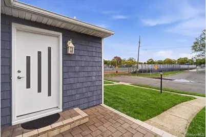 1871 Relyea Drive, Merrick, NY 11566 - Photo 5
