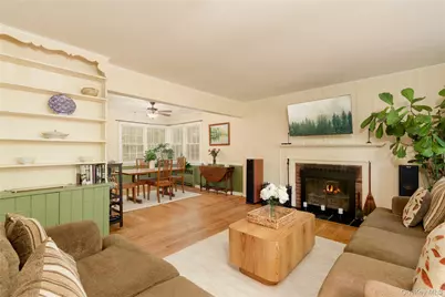 14 Bunkerhill Drive, Huntington, NY 11743 - Photo 21