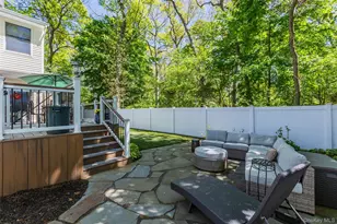 8 Loretta Ct, Coram, NY 11727 - Photo 23