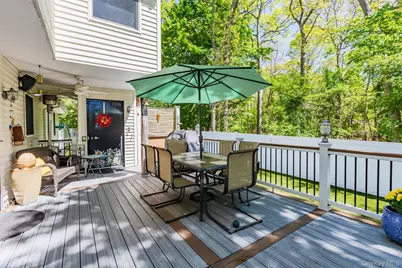 8 Loretta Court, Coram, NY 11727 - Photo 23