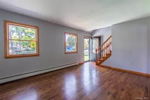 8 Loretta Ct, Coram, NY 11727 - Photo 5