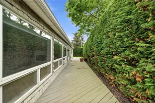 120 Dartmouth Rd, Massapequa, NY 11758 - Photo 41