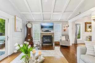 106 Morewood Dr, Smithtown, NY 11787 - Photo 9