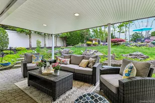 106 Morewood Dr, Smithtown, NY 11787 - Photo 27