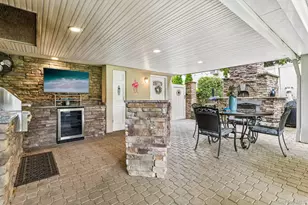 106 Morewood Dr, Smithtown, NY 11787 - Photo 25